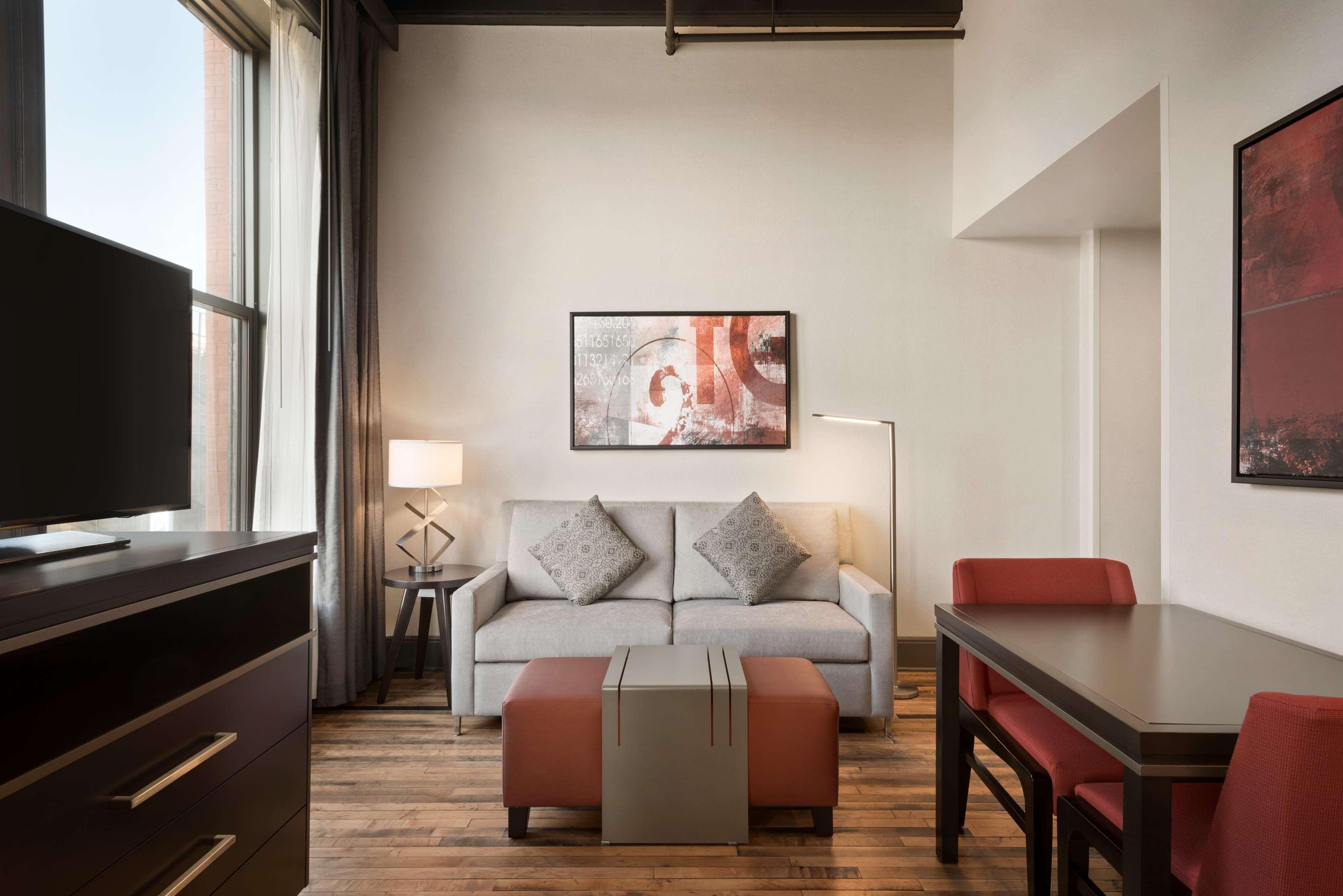 Homewood Suites By Hilton Milwaukee Downtown Εξωτερικό φωτογραφία