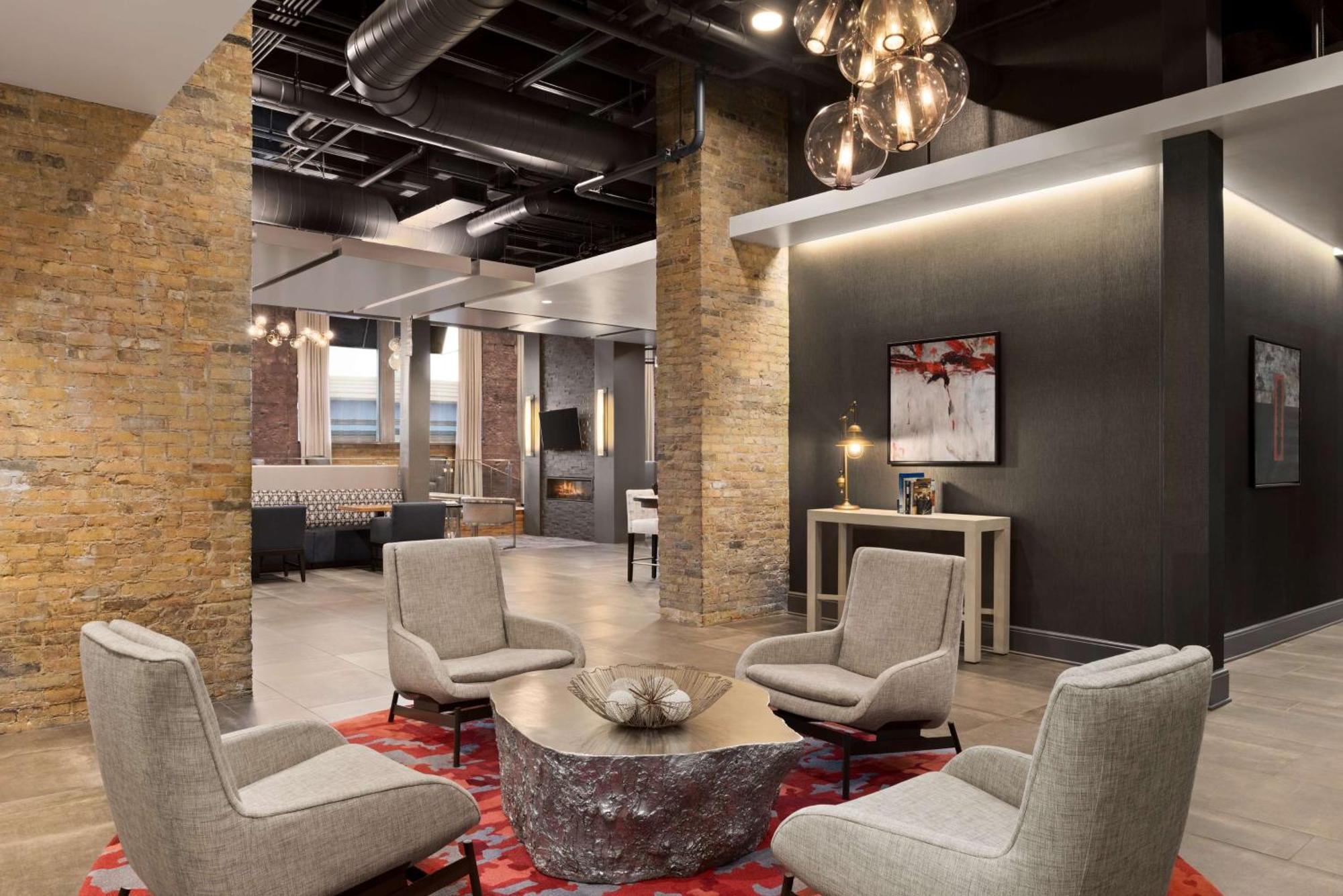 Homewood Suites By Hilton Milwaukee Downtown Εξωτερικό φωτογραφία